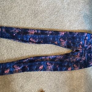 Full length lululemon leggings. low rise and size 8